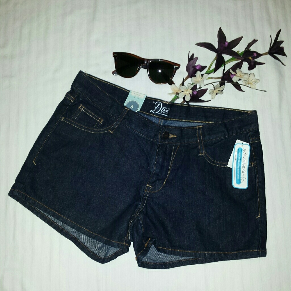Old Navy Diva Denim Short size 6